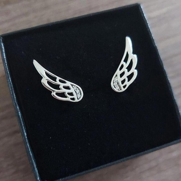 925 Sterling Silver Wings Earrings - Picture 1 of 5